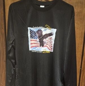 Black T-Shirt Land Of The Free Home Of The Brave Eagle/American Flag Size L